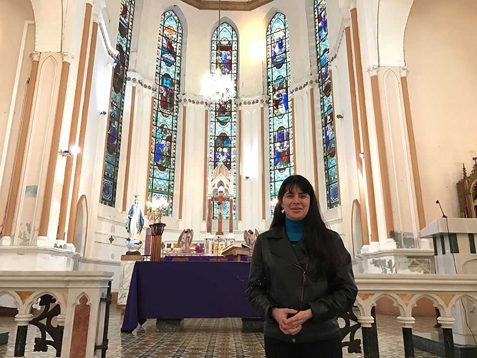 Canto en actividades religiosas Ministerio de Silvia Rodriguez